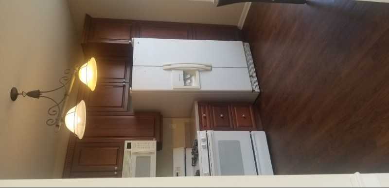 111 Shinnecock Dr - Photo 2 of 12