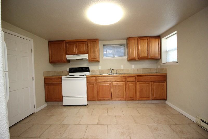 2232 10th Ave - Photo 4 of 12