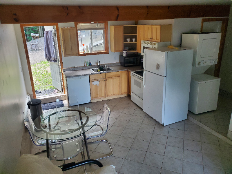 302 Camelot Shore Dr - Photo 3 of 13