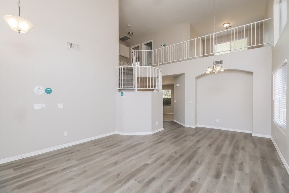 1036 W Olive Ave - Photo 4 of 20
