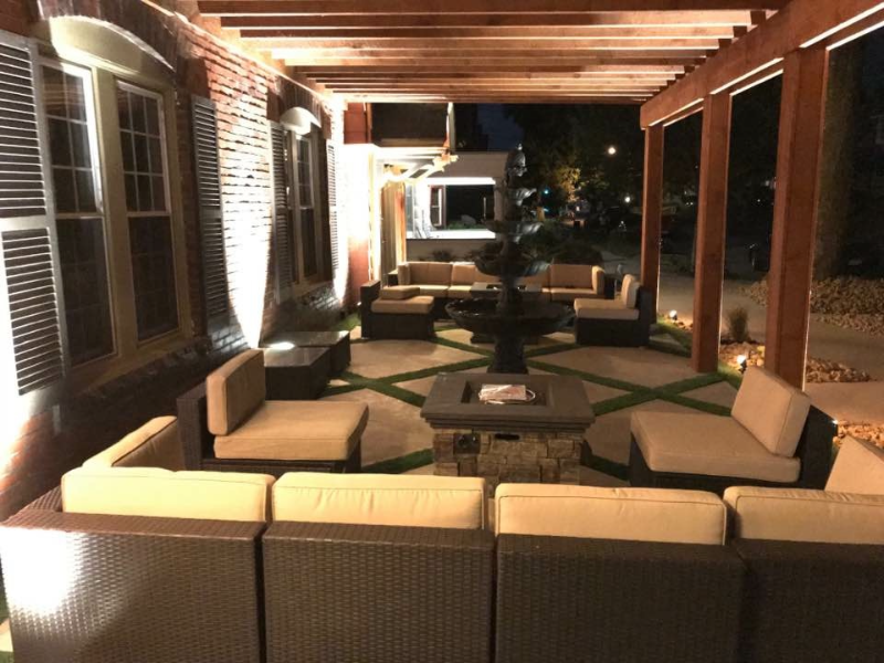 850 Elk St - Photo 2 of 17