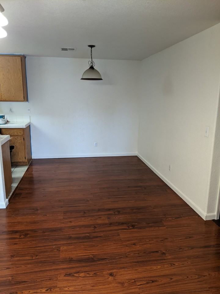 127 Huber Ct - Photo 5 of 11