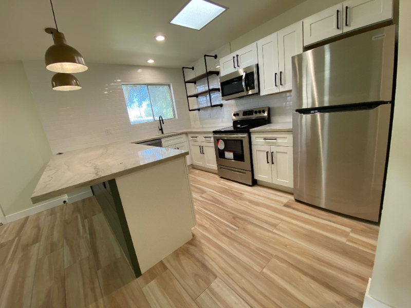 10351 W Peoria Ave - Photo 7 of 15