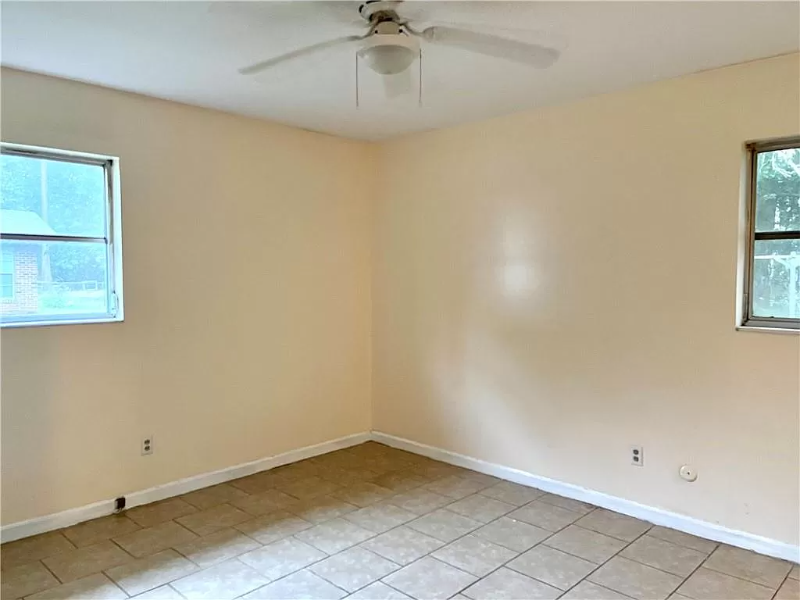 2226 Formosa Cir #A - Photo 4 of 11