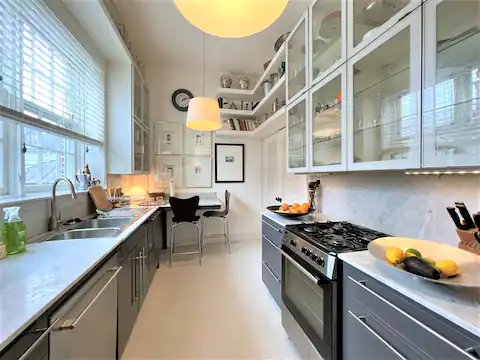 25 Montagu St #B - Photo 5 of 28