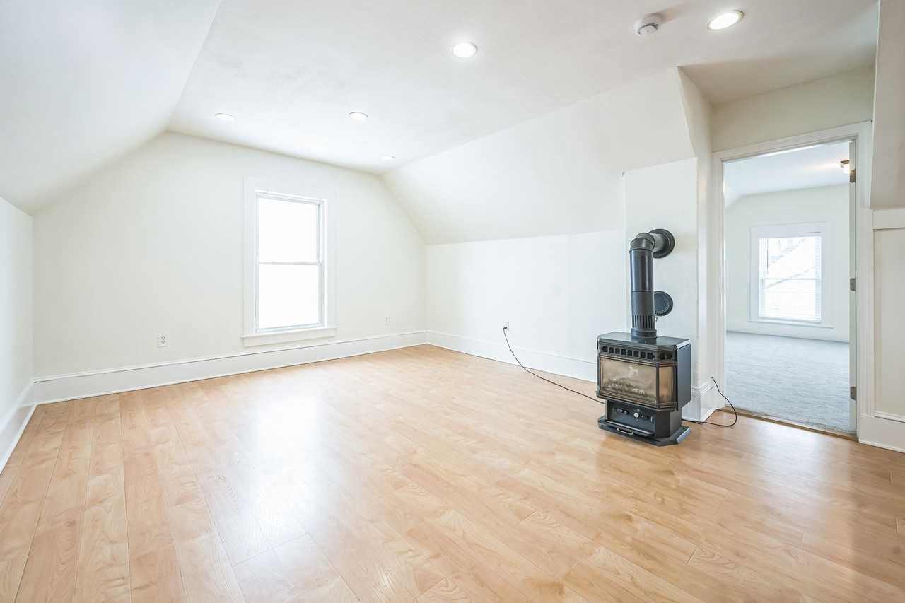 91 Walnut St #3 - Photo 6 of 17