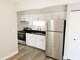 featured image of 6 Willow St #6