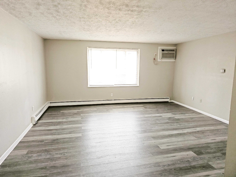 200 Bellaire Ct - Photo 4 of 17