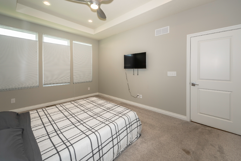 2768 Polson St - Photo 5 of 50