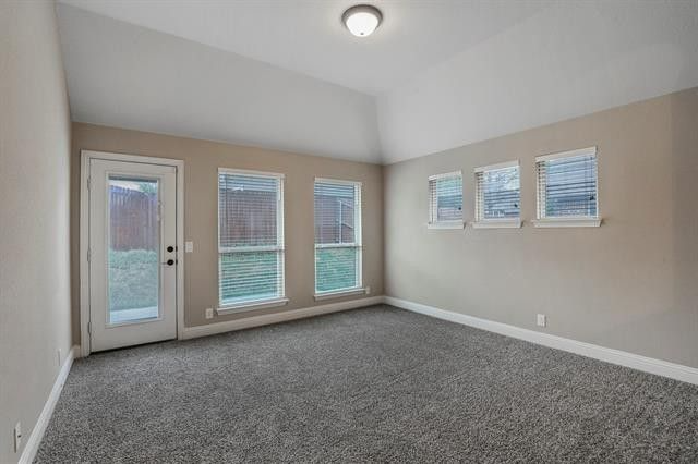 4302 Magnolia Rd - Photo 3 of 20