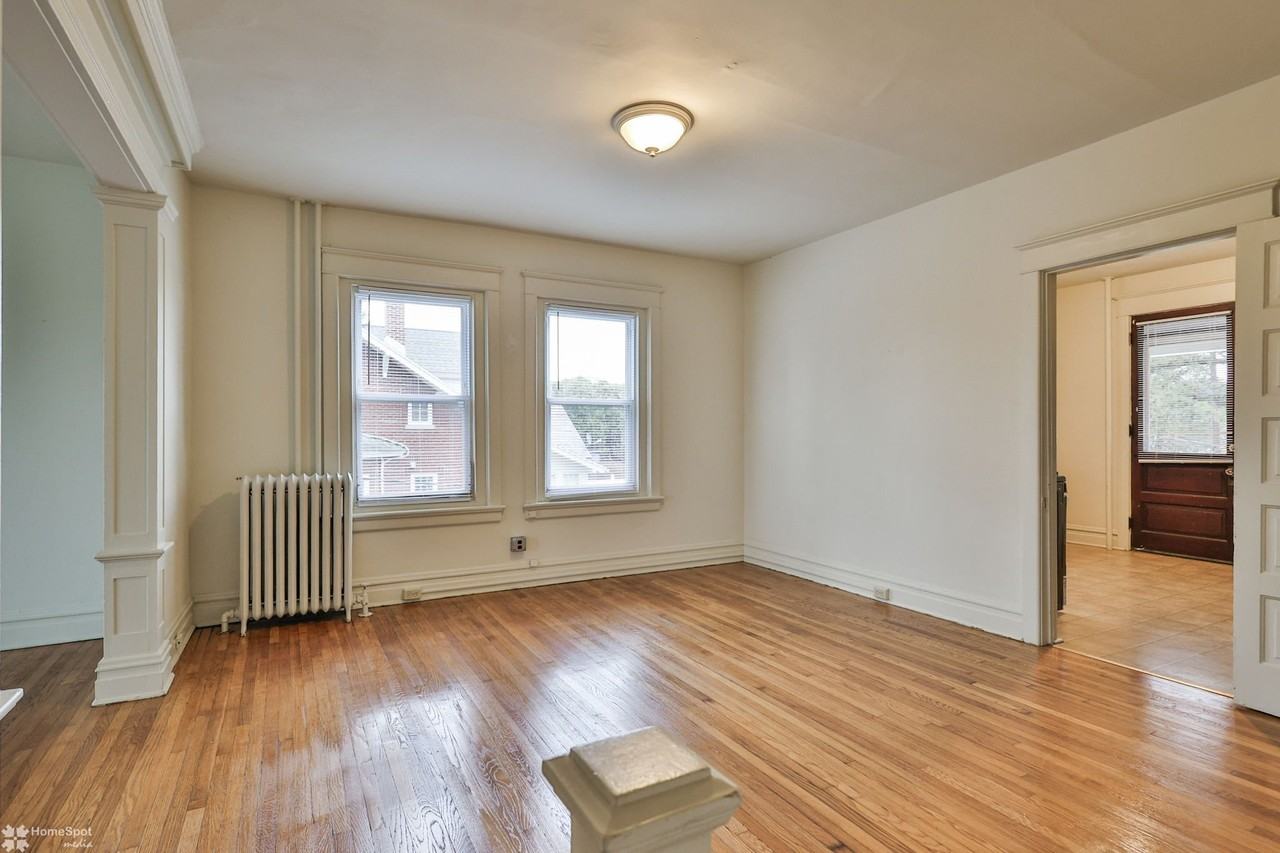 1629 W Broad St #2ndFL - Photo 6 of 47
