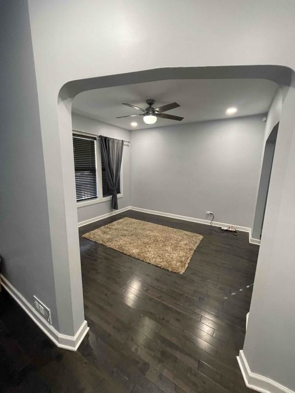 7720 S Exchange Ave - Photo 5 of 17