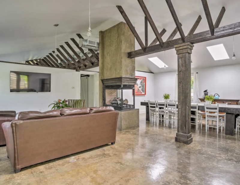 1519 Dry Valley Rd - Photo 2 of 15