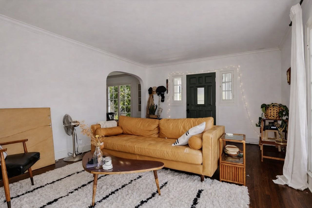 2345 W 21st St - Photo 3 of 16