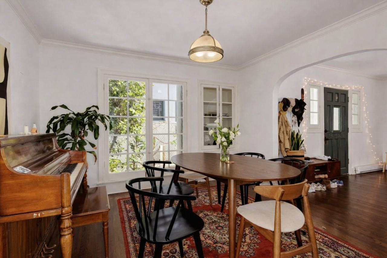 2345 W 21st St - Photo 5 of 16