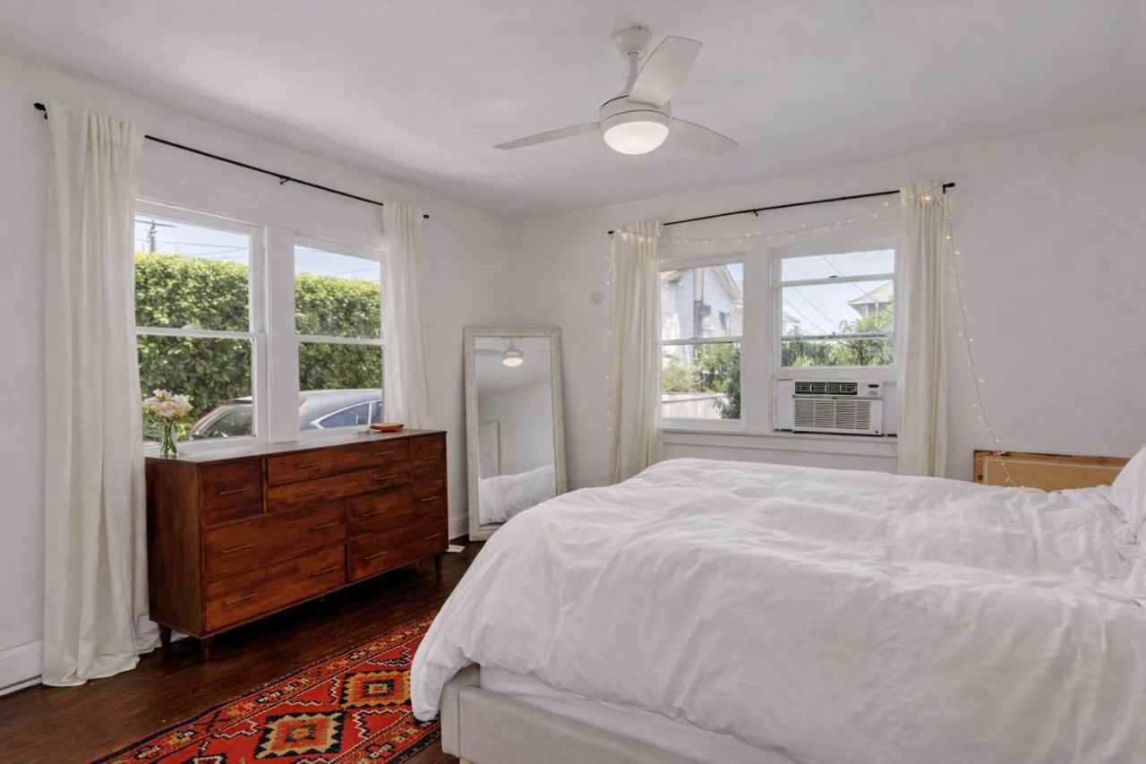 2345 W 21st St - Photo 7 of 16