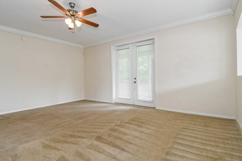 703 Red Cedar Ct - Photo 7 of 17