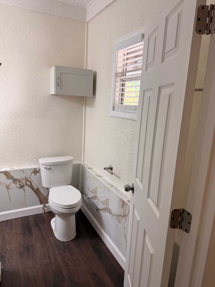 4201 N Nebraska Ave #4 - Photo 4 of 4