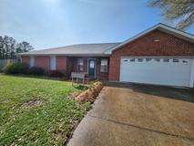 1705 Briarwood St - Photo 1 of 1