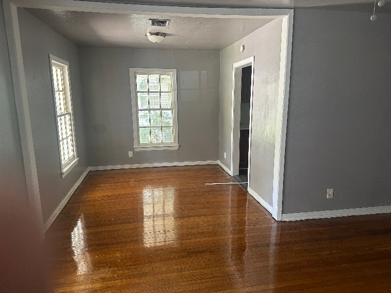 2806 Morningside Dr - Photo 4 of 5