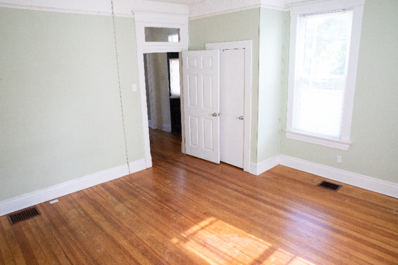 617 North St - Photo 2 of 16