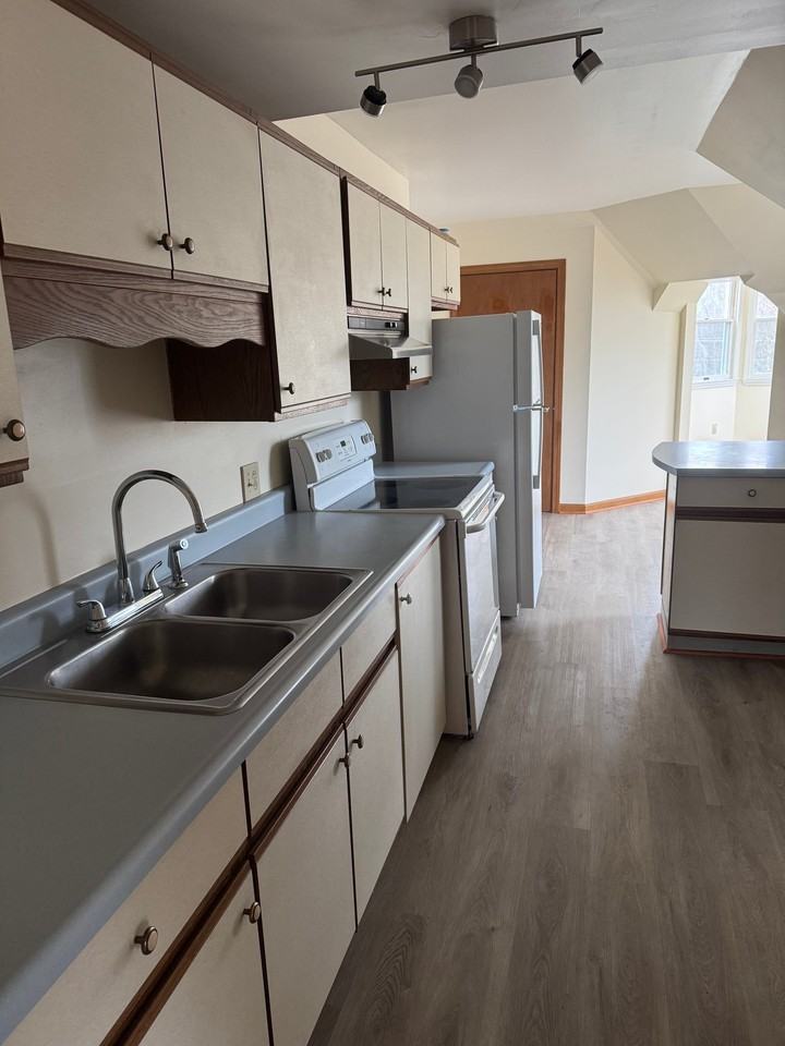 340 Granite Hill Rd #3 - Photo 7 of 20