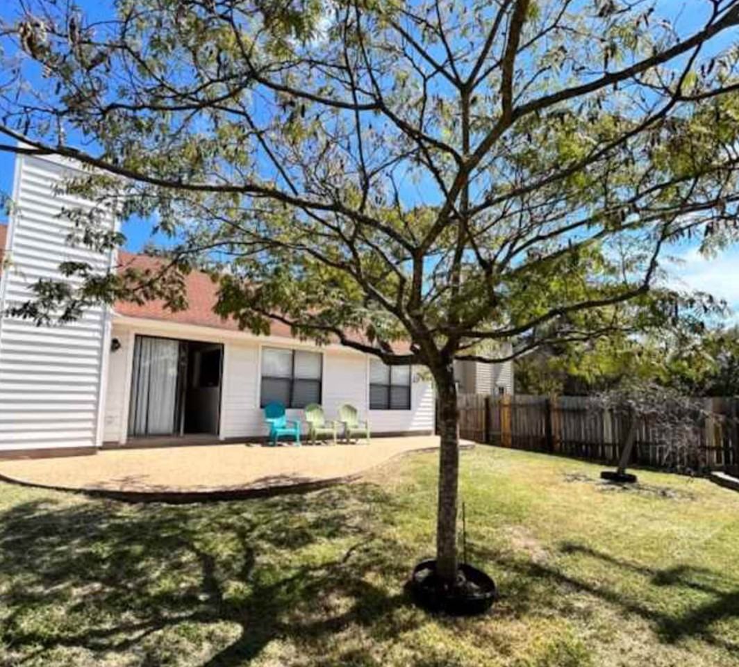 11405 Morning Glory Trl - Photo 2 of 5