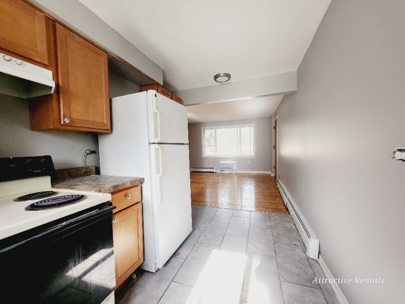 10720 S Ridgeland Ave - Photo 5 of 8