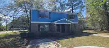 featured image of 1205 Bethune Dr #A