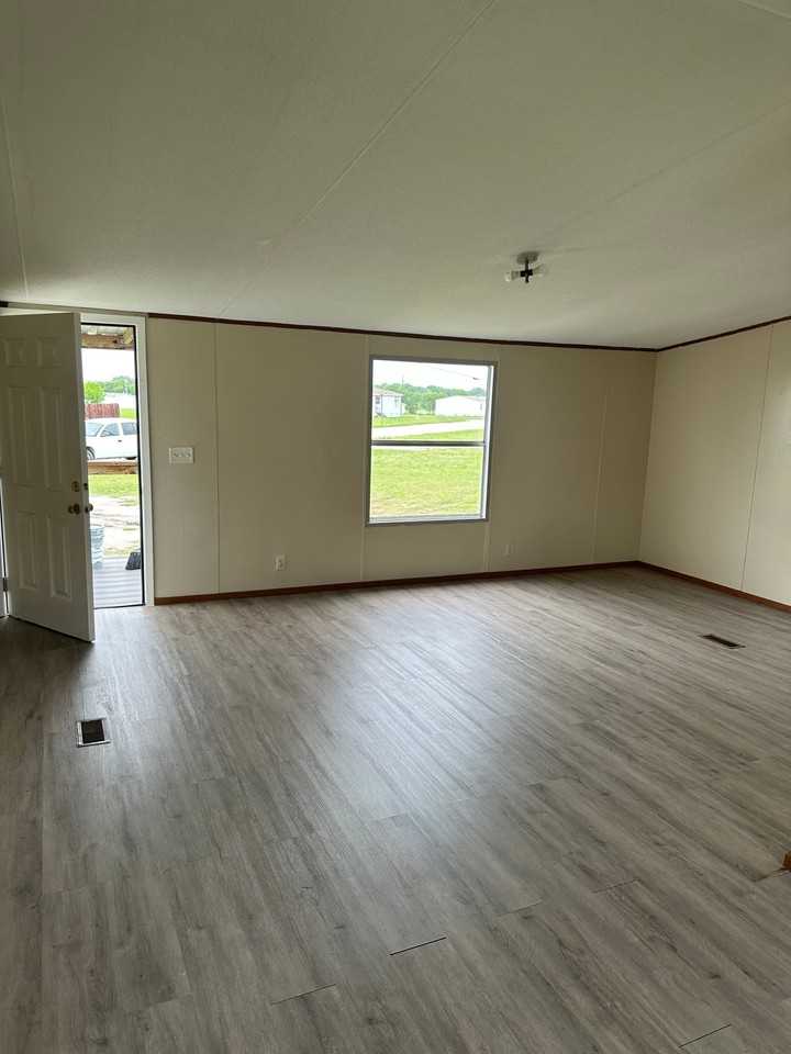 330 Lorena Meadows Dr - Photo 7 of 10