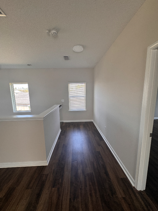 79 Carbide Ct - Photo 4 of 20