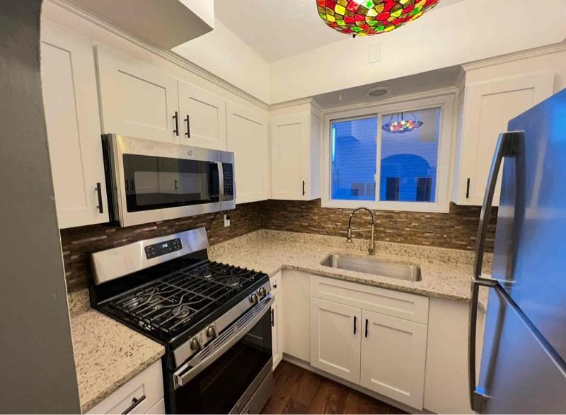 729 Liberty St #1 - Photo 6 of 17