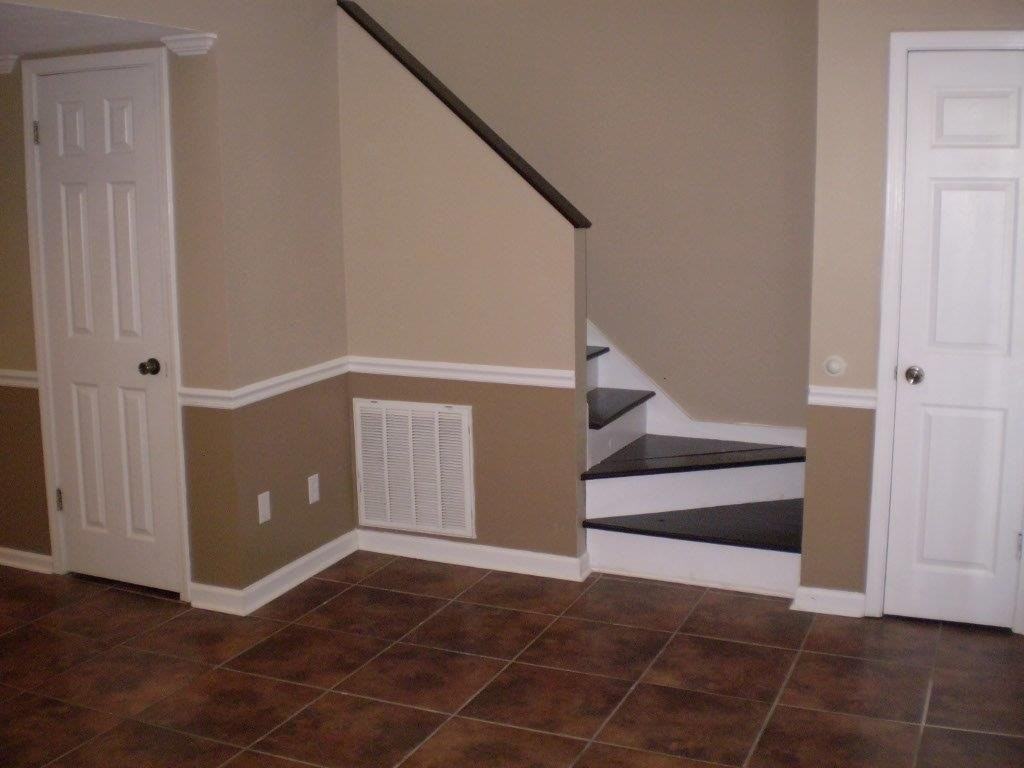 510 E Gillespie St #E28 - Photo 7 of 21