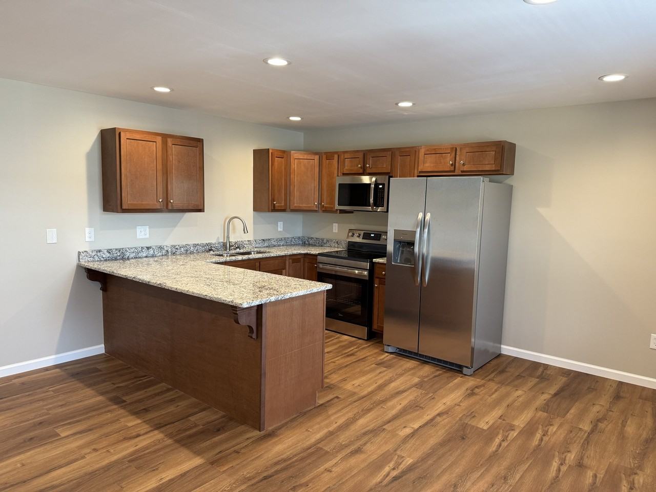 102 Wells Dr #A - Photo 6 of 8