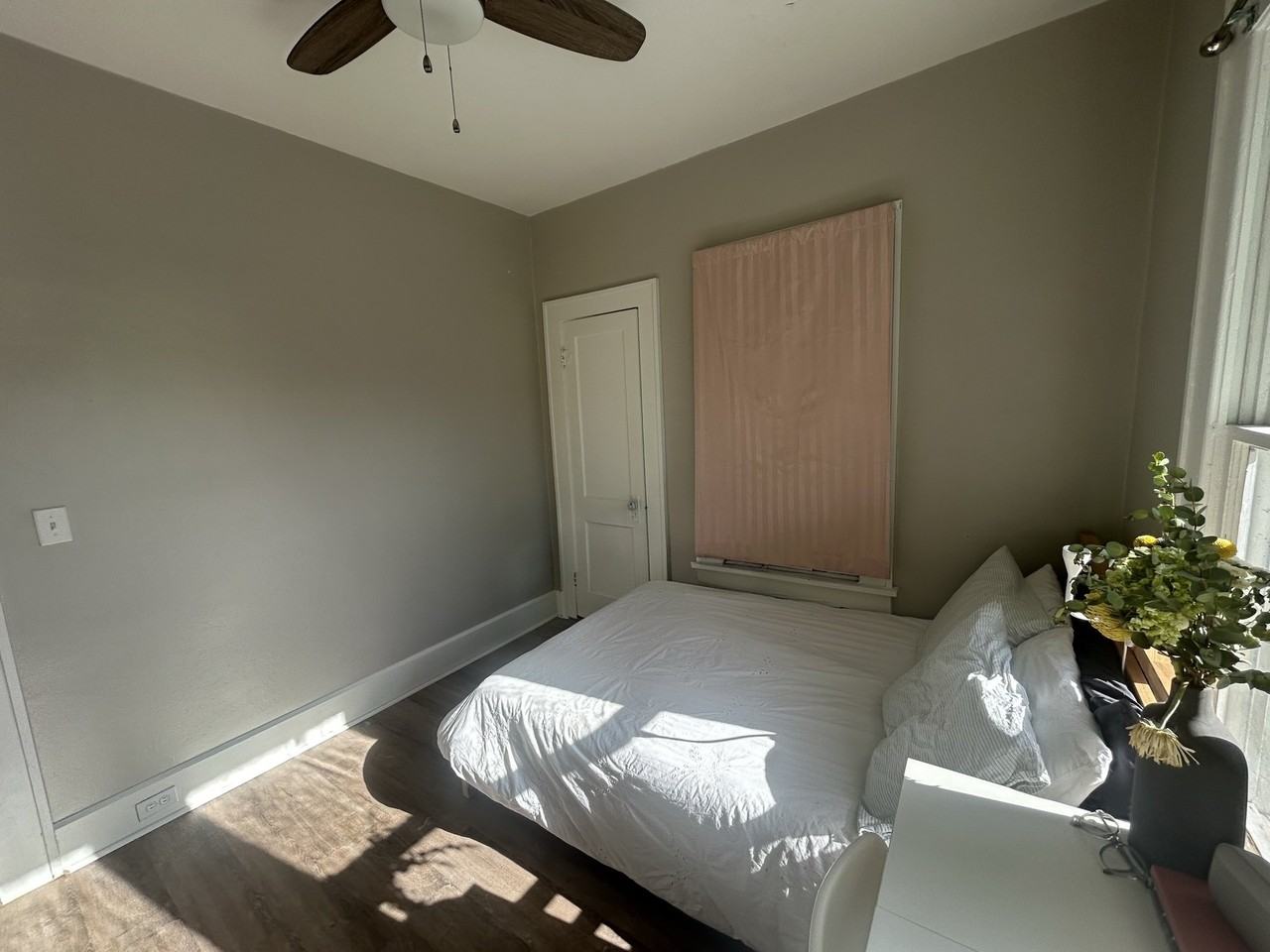 508 1/2 12th Ave N - Photo 4 of 6