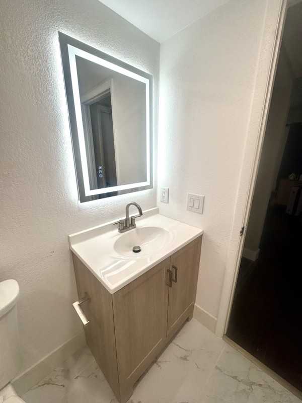 2328 Bristol View Ct - Photo 3 of 8