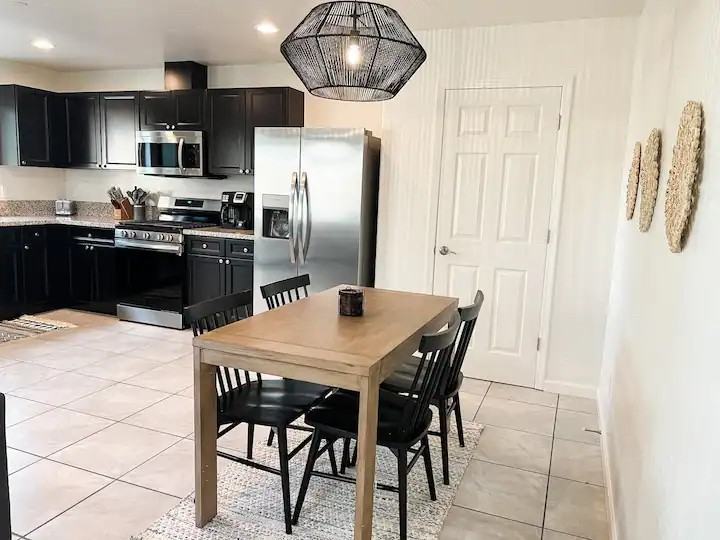 8503 E Leigh Dr #3 - Photo 3 of 12