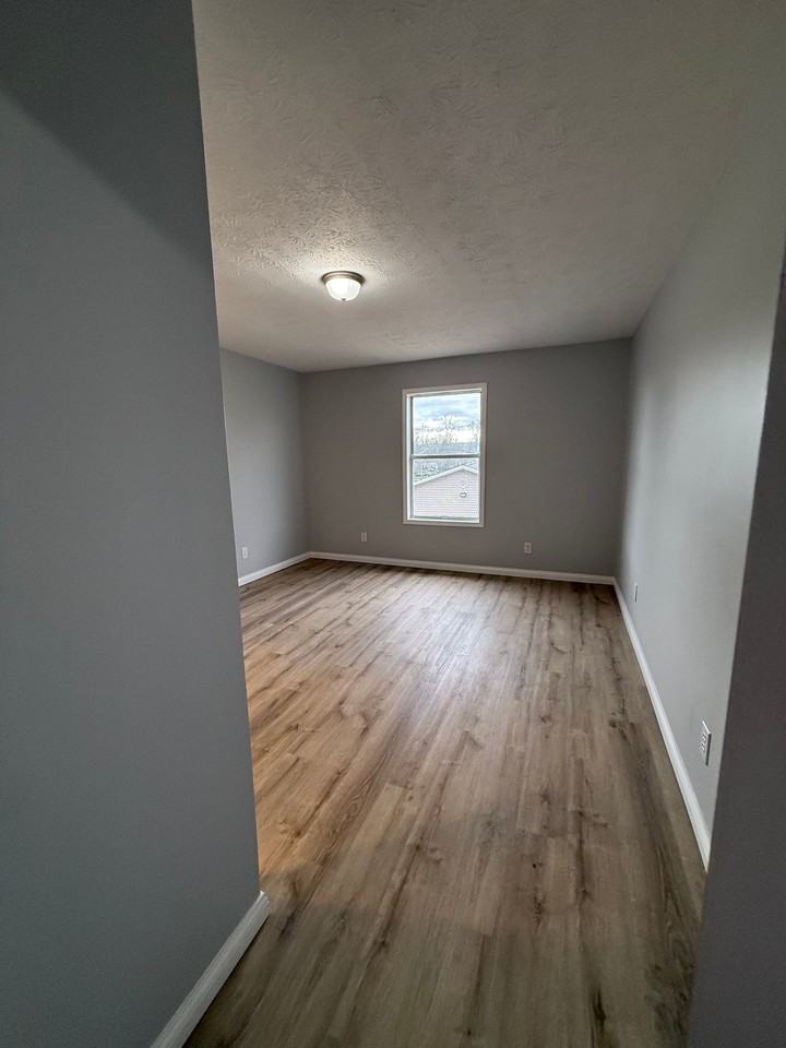 516 Pearl St #2 - Photo 5 of 7