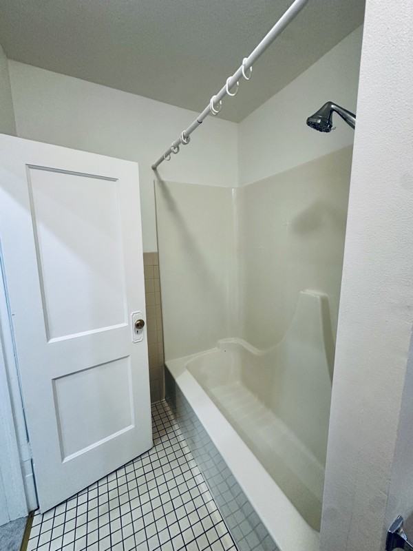 3059 Hanscom Blvd - Photo 7 of 19