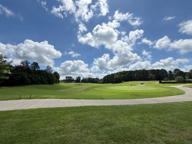 1102 Kinloch Dr - Photo 3 of 18