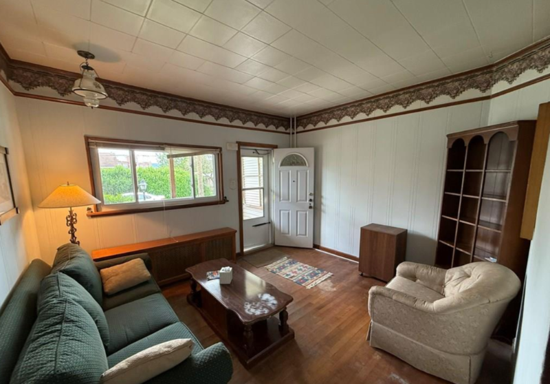 213 Stone St - Photo 3 of 16