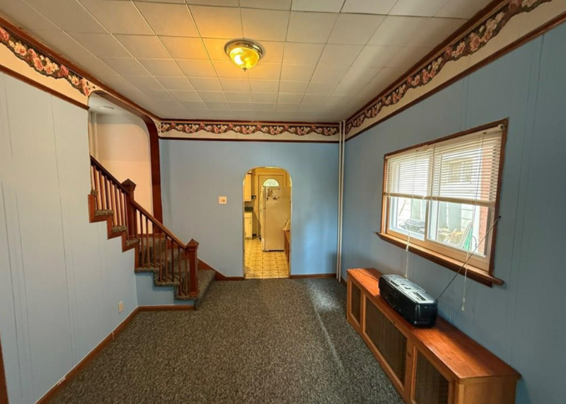 213 Stone St - Photo 4 of 16