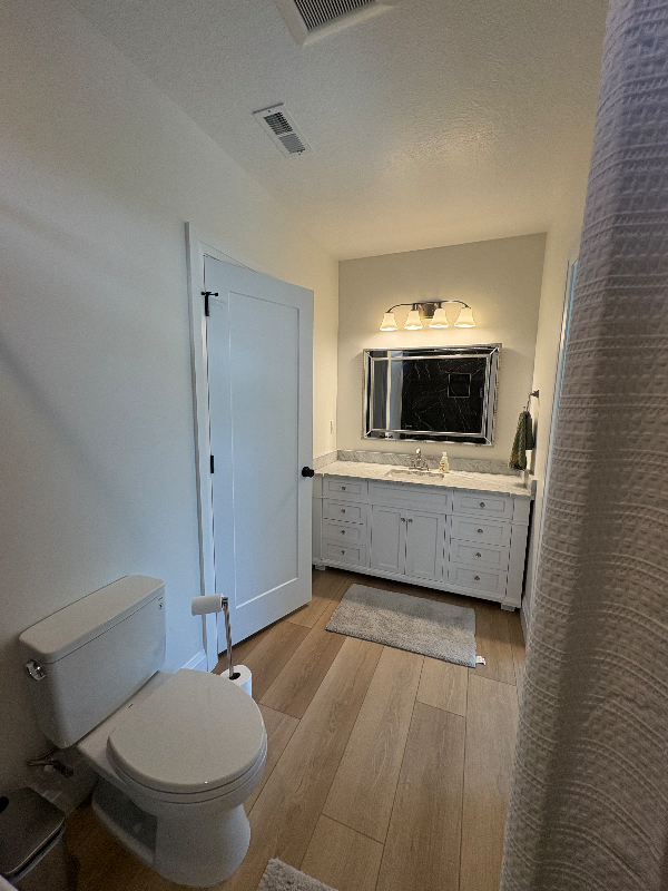 500 E - Photo 7 of 12