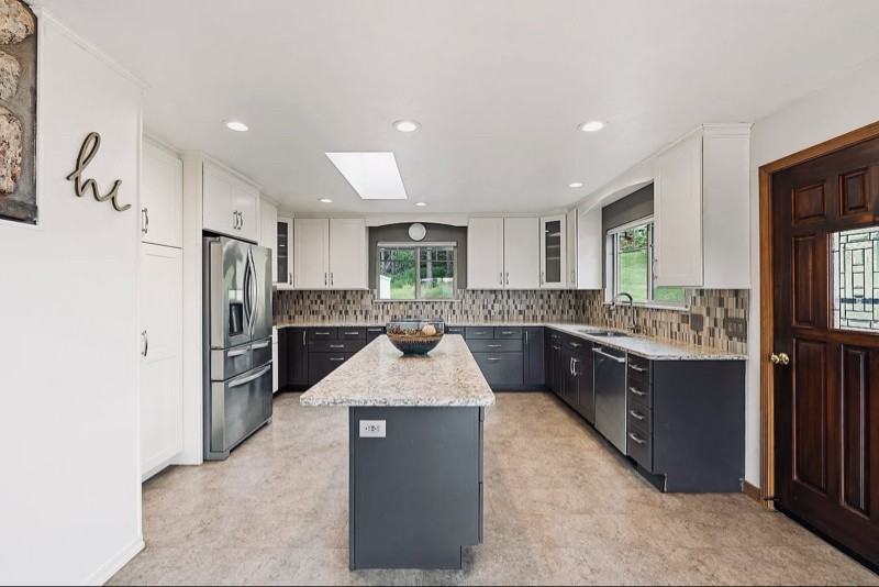 124 Woodacres Dr - Photo 4 of 22