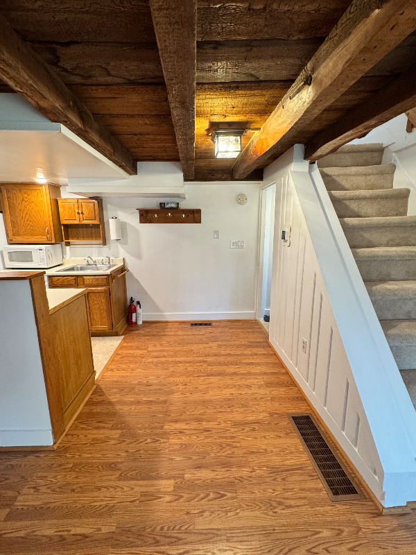 315 Maplewood Ave #B - Photo 6 of 19