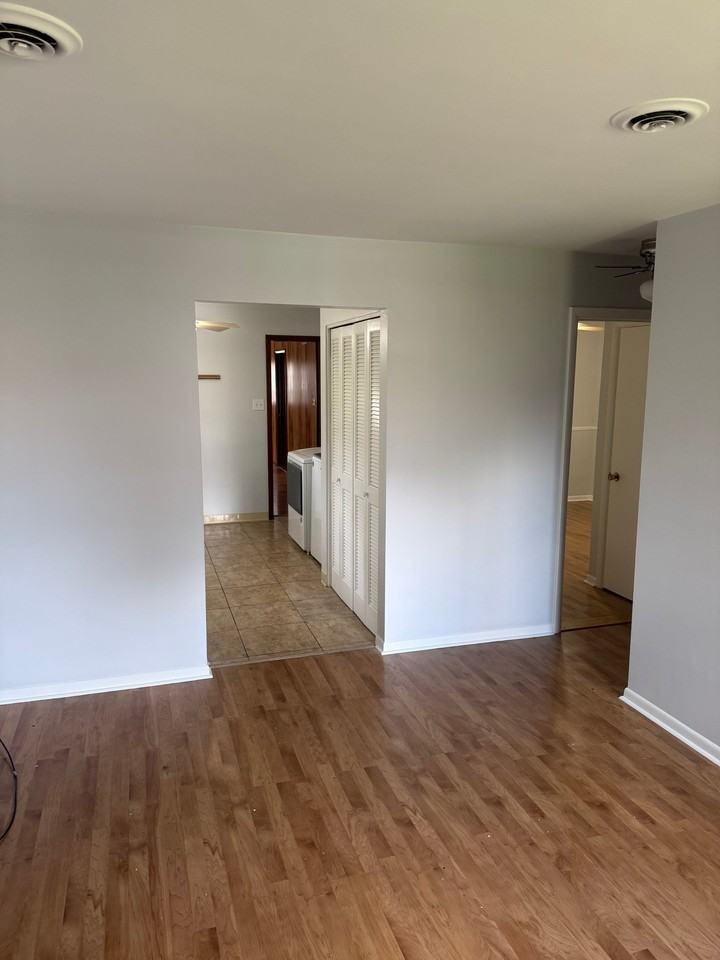 124 Bennett Blvd - Photo 2 of 15