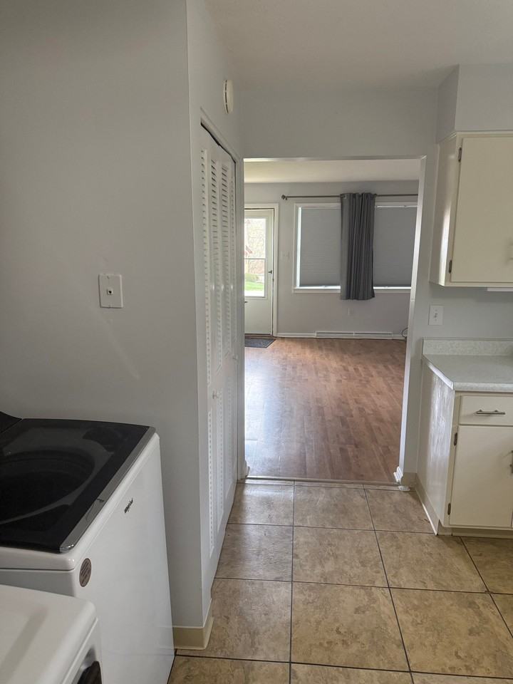 124 Bennett Blvd - Photo 5 of 15