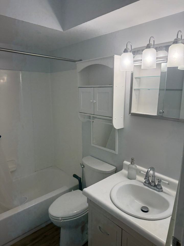 124 Bennett Blvd - Photo 7 of 15