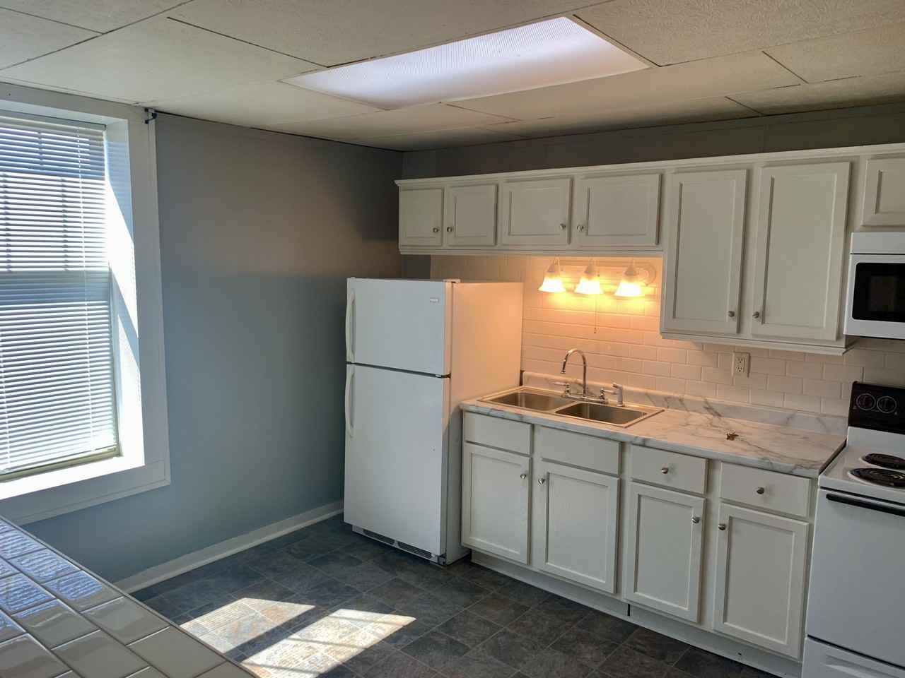 105 3rd Ave #303 - Photo 3 of 11