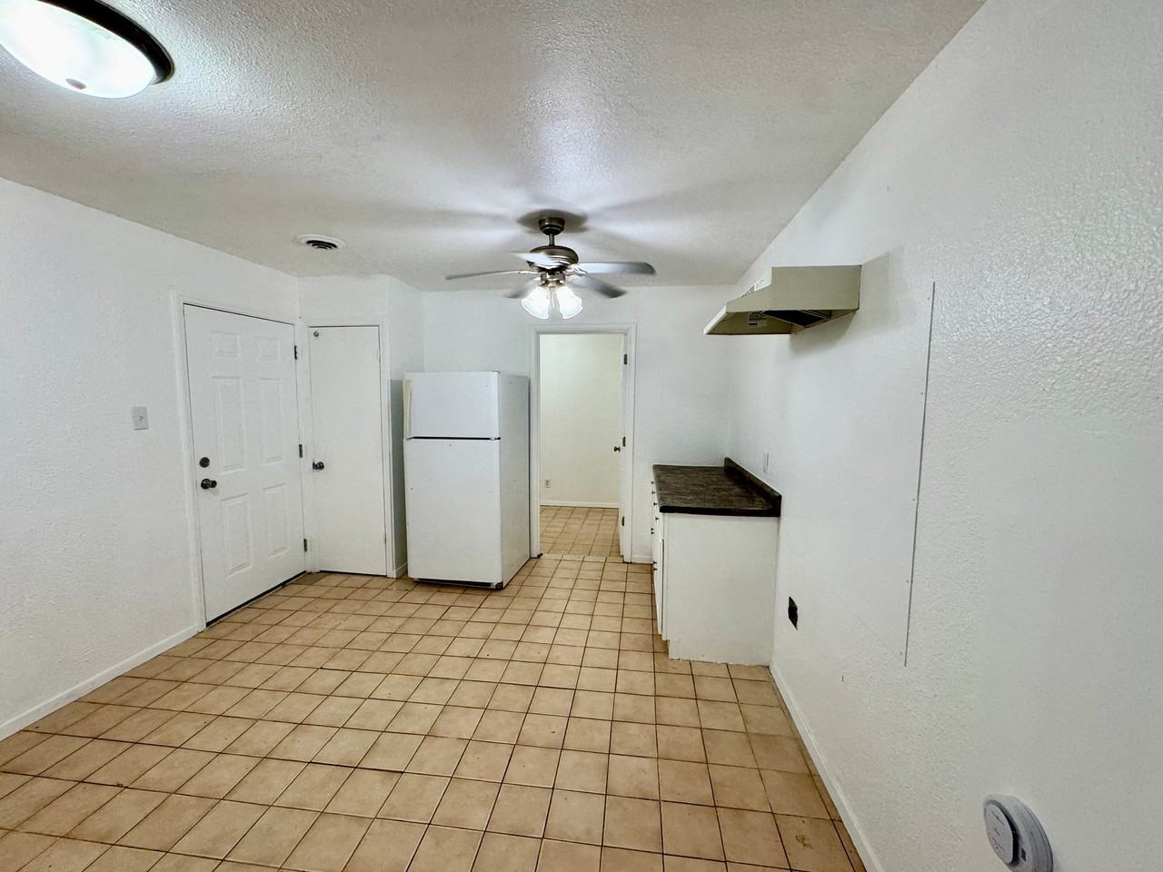 8 Louise Ln - Photo 6 of 8